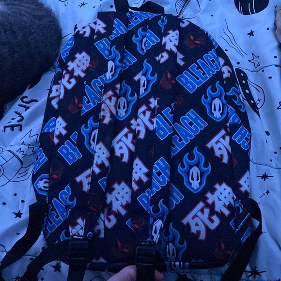 Bleach Backpack - Picture 3 of 7